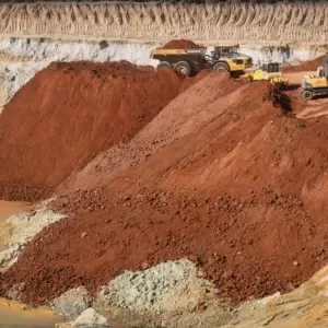 美国代表团展示了根据底土协议在乌克兰的首批潜在矿床——来源：经济真理报 ...