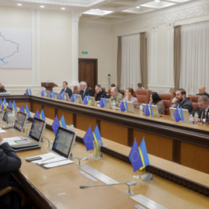 什梅加尔：政府已审议 2025 年重建优先方向相关提案——来源：乌克兰国家通讯社 ...