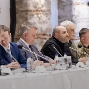 俄乌在伊斯坦布尔举行谈判——来源：Glavcom新闻网