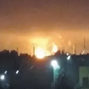 乌克兰军方袭击俄罗斯列宁格勒州炼油厂及俄军第 8 集团军指挥部——来源：PravdaTutNews 新闻网