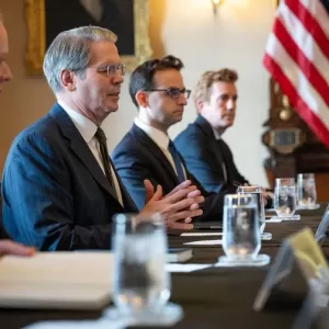 美国财政部长表示美方准备与七国集团一道加大对俄罗斯的施压力度——来源：乌克兰真理报