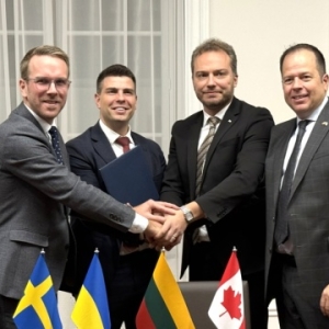 乌克兰将与加拿大、立陶宛及瑞典共同成立交通支持基金——来源：乌克兰国家通讯社