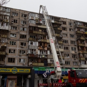 基辅将于明年拨款超 12 亿格里夫纳资金，用于修复遭俄罗斯袭击损毁的建筑——来源：乌克兰国家通讯社