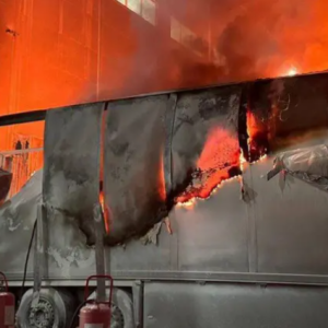 俄罗斯袭击敖德萨与白采尔克瓦：有儿童受伤，一栋多层建筑起火——来源：乌克兰BBC新闻