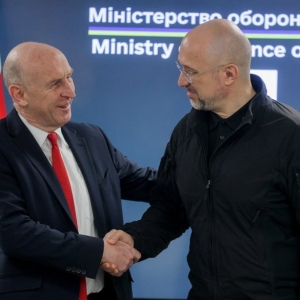 乌克兰与英国敲定百年防务伙伴关系发展路线图——来源：SUSPILNE新闻