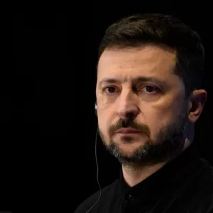 泽连斯基：在顿涅茨克地区，俄罗斯每占据一公里，就损失156 名士兵——来源：乌克兰真理报