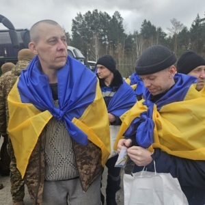 乌克兰与俄罗斯完成新一轮战俘交换——来源：乌克兰网