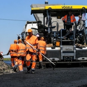 乌克兰政府拨款近3亿格里夫纳用于哈尔科夫州道路维修——来源：乌克兰国家通讯社