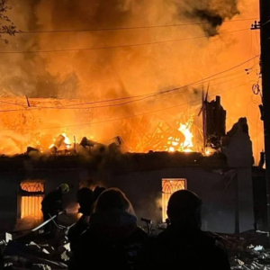 俄罗斯袭击敖德萨：两人死亡多人受伤，数十栋房屋受损——来源：乌克兰真理报